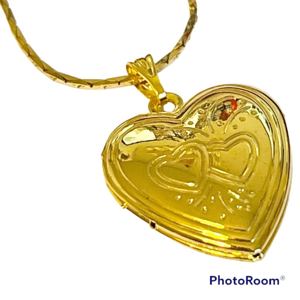 Vintage Gold Rose Flower Heart Locket Necklace Victorian Photo Charm 24" Plated